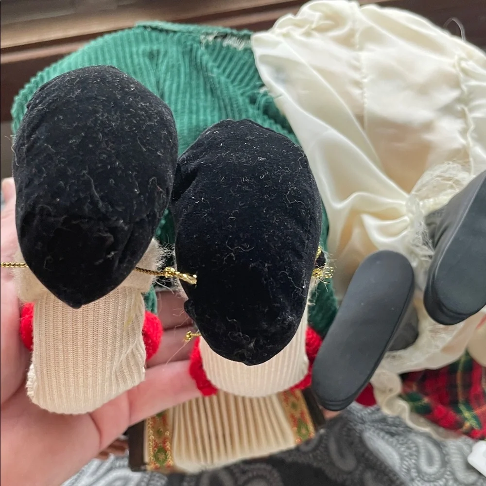 Animated/Musical Santa and Mrs. Claus Holiday Figurines - Picture 7 of 7